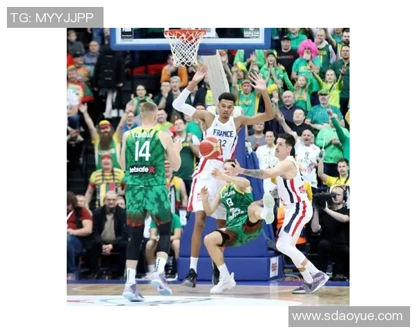 文班亚马法国队首秀狂砍27分轻取意大利引发NBA球探热议