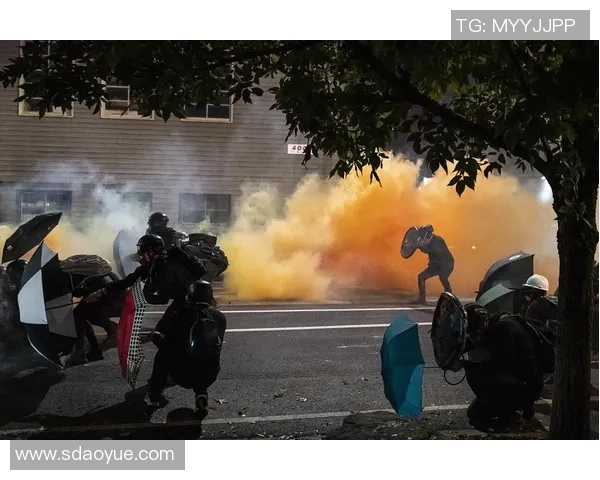 波特兰与休斯顿激战正酣比分悬念引人关注